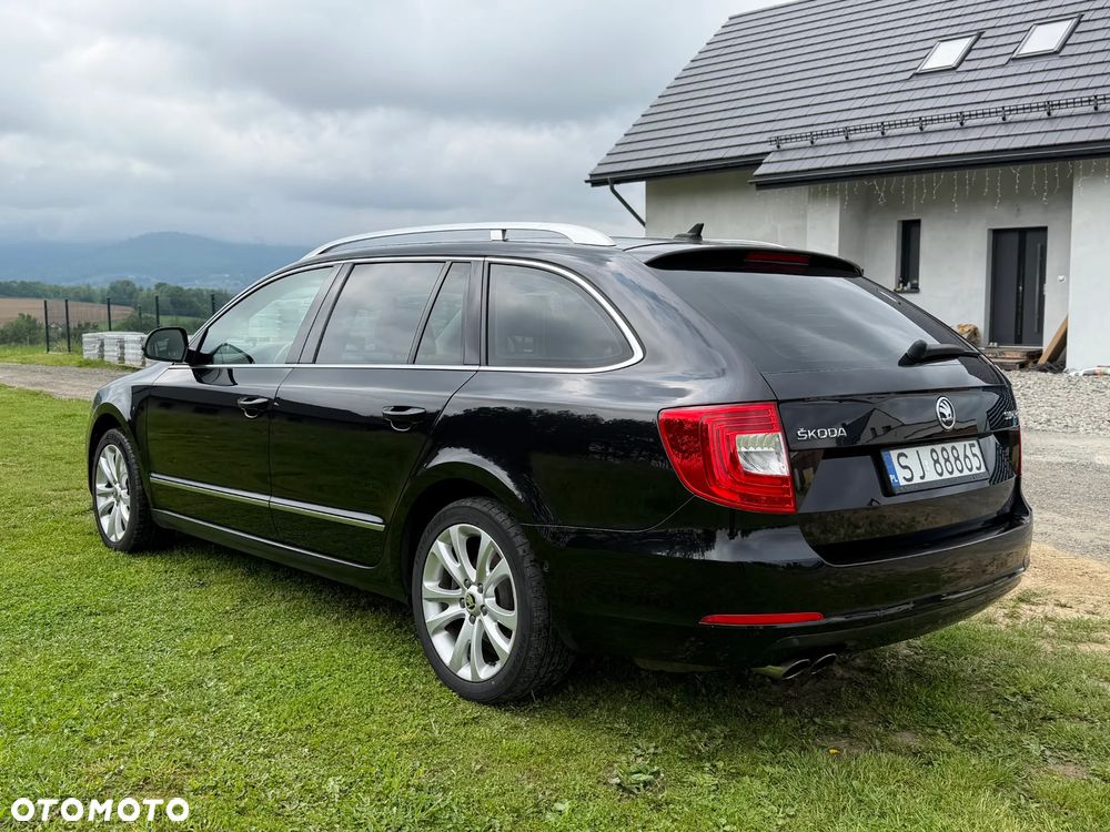 Skoda Superb 2.0 TDI Elegance DSG - 4