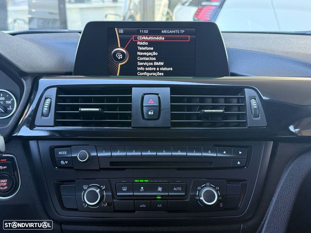 BMW 320 d EfficientDynamics Line Sport - 61