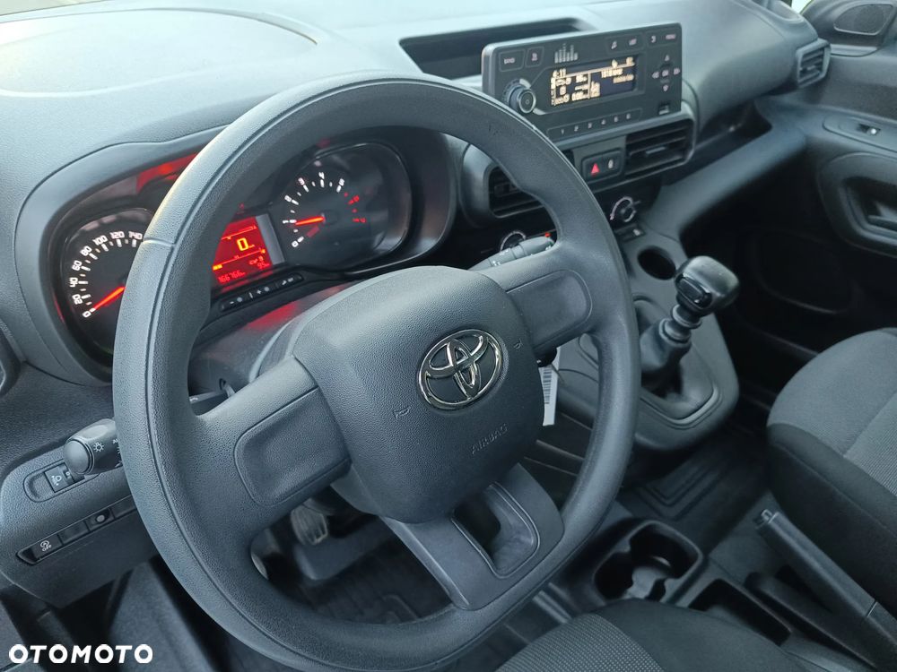 Toyota Proace City - 22