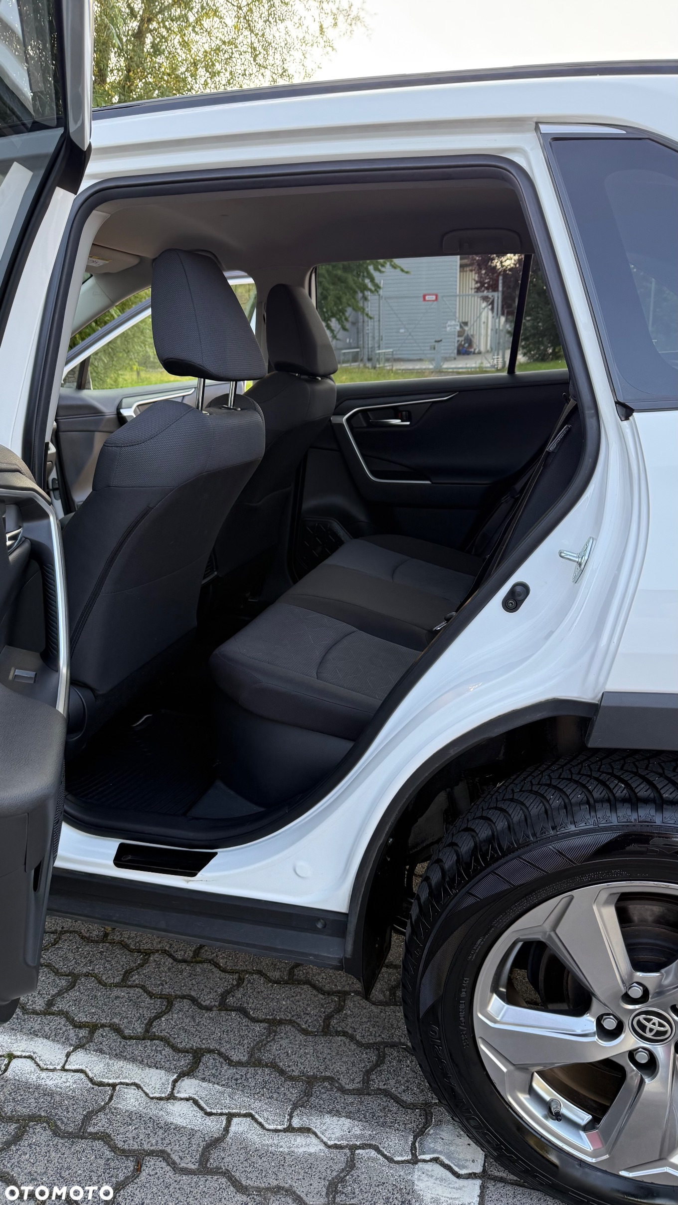 Toyota RAV4 2.5 Hybrid Comfort 4x2 - 8