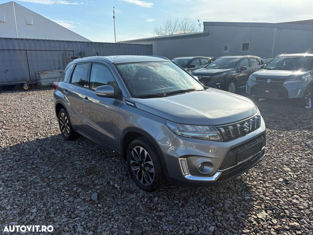 Suzuki Vitara 1.4 Boosterjet MHEV Spirit - 1