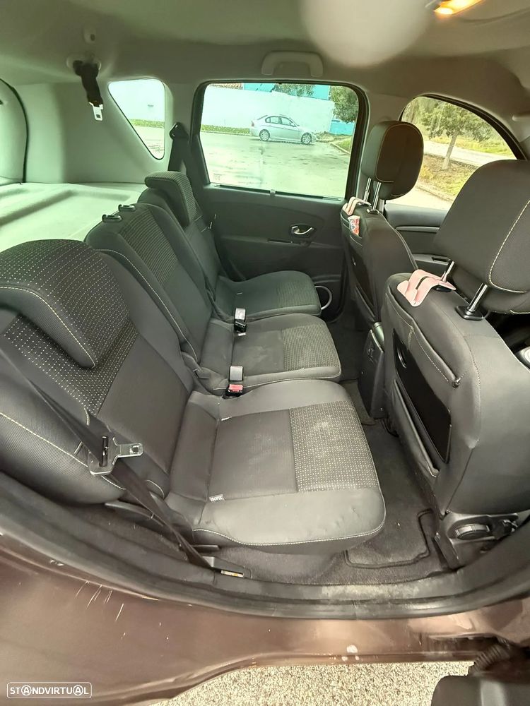 Renault Scénic 1.5 dCi Dynamique S - 14