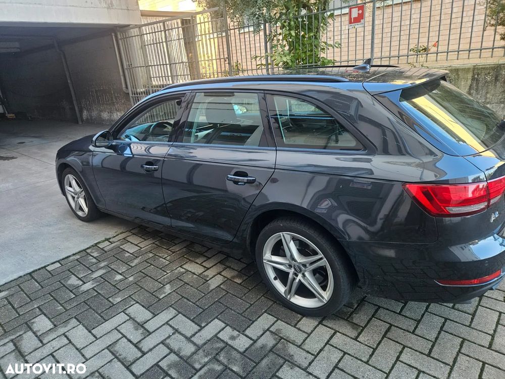 Audi A4 Avant 2.0 TDI DPF Ambiente - 12