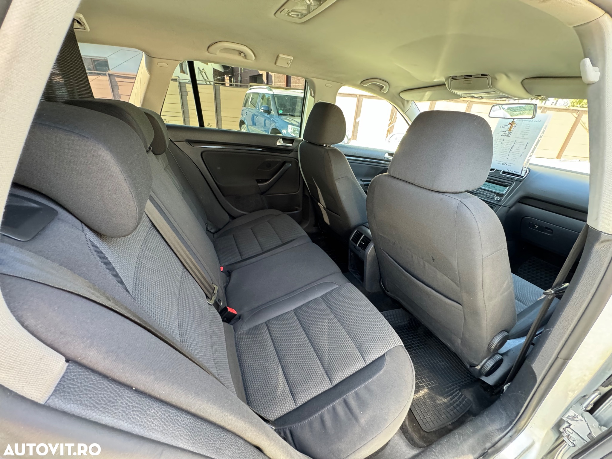 Volkswagen Golf 1.6 TDI BlueMotion Technology DPF Highline DSG - 9