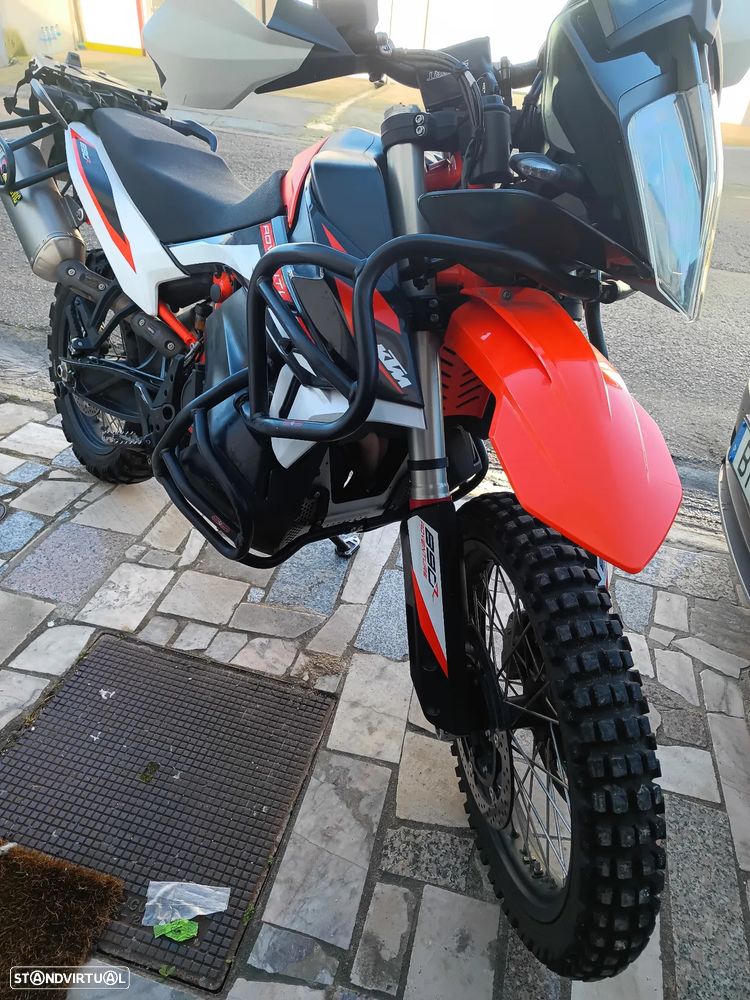 KTM 890 Adventure R - 2