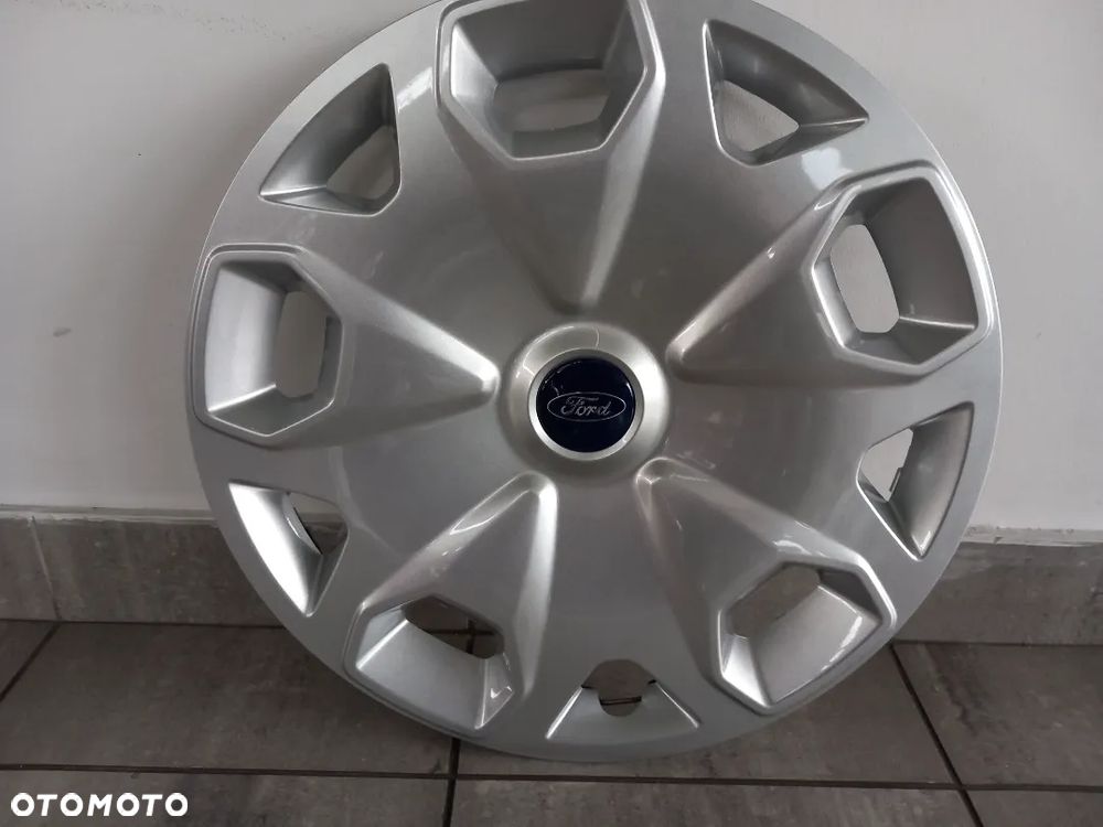 Kołpak R15 Ford 1822312 - 1