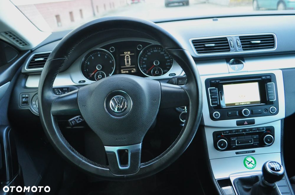 Volkswagen Passat CC - 14