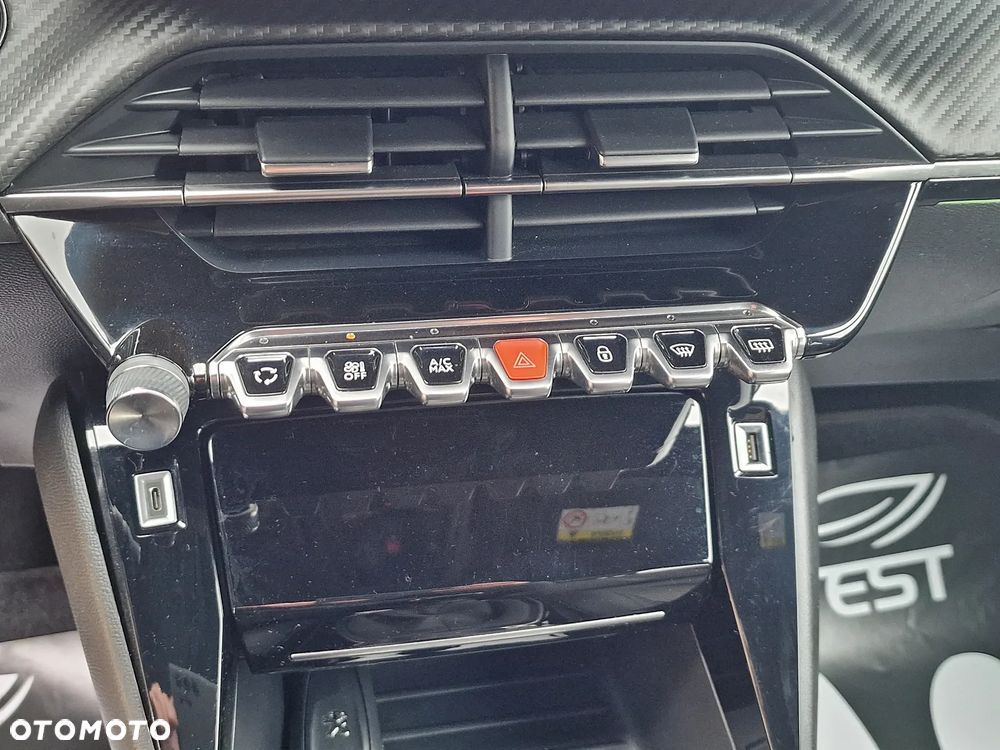 Peugeot 2008 - 21