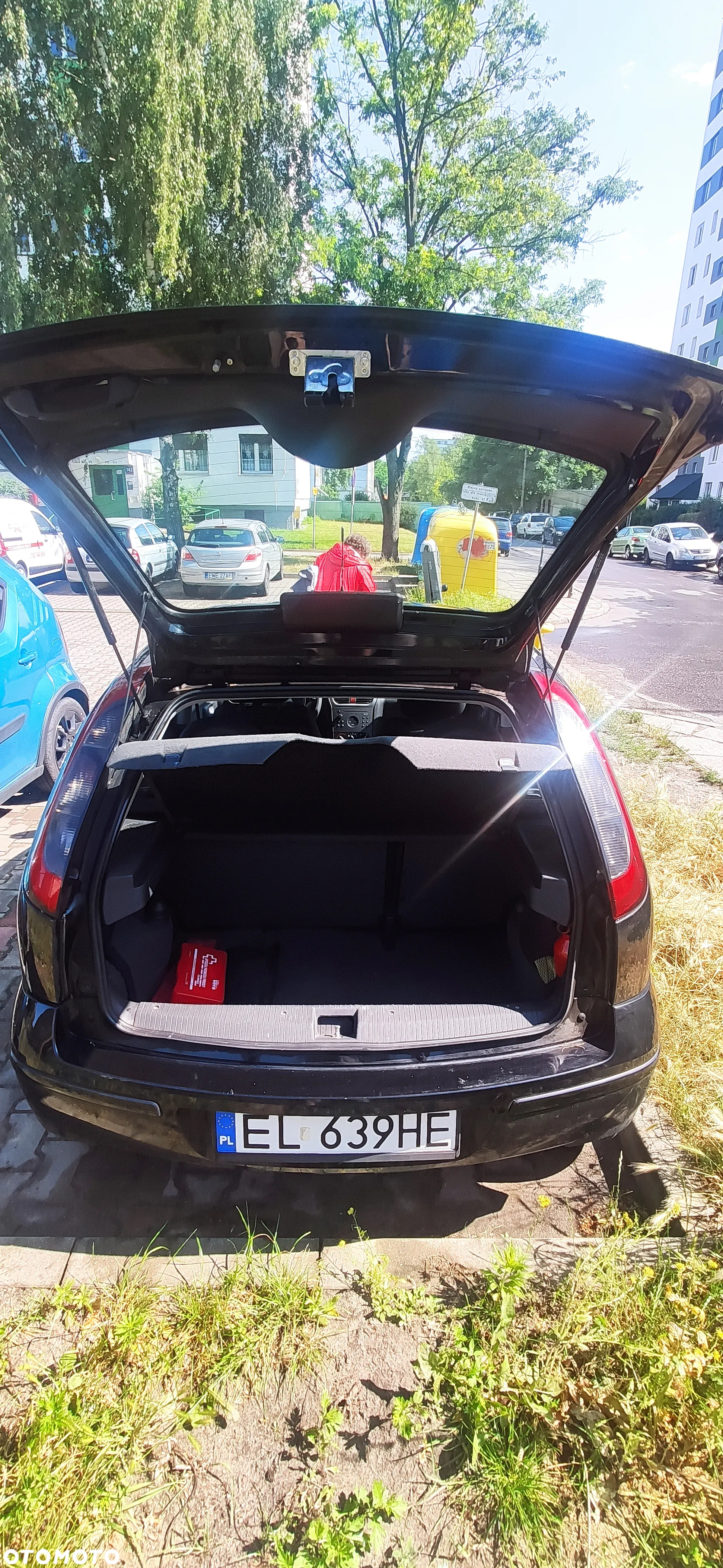 Opel Corsa 1.2 16V Cosmo - 8