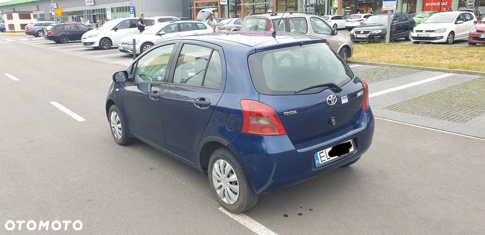 Toyota Yaris - 11