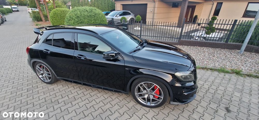 Mercedes-Benz GLA 45 AMG 4Matic 7G-DCT - 8