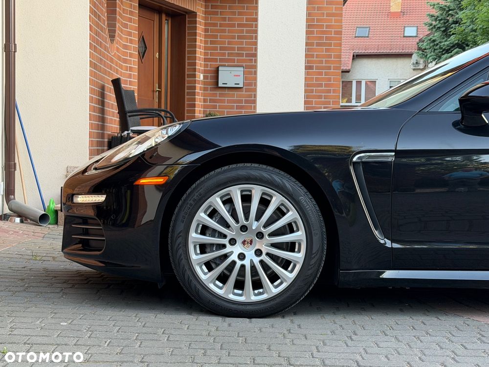 Porsche Panamera - 5