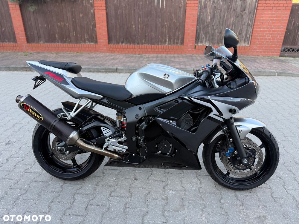 Yamaha R6 - 7