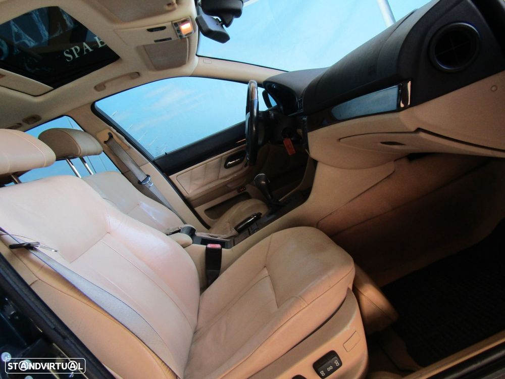 BMW 530 dA Touring — fotografia 11