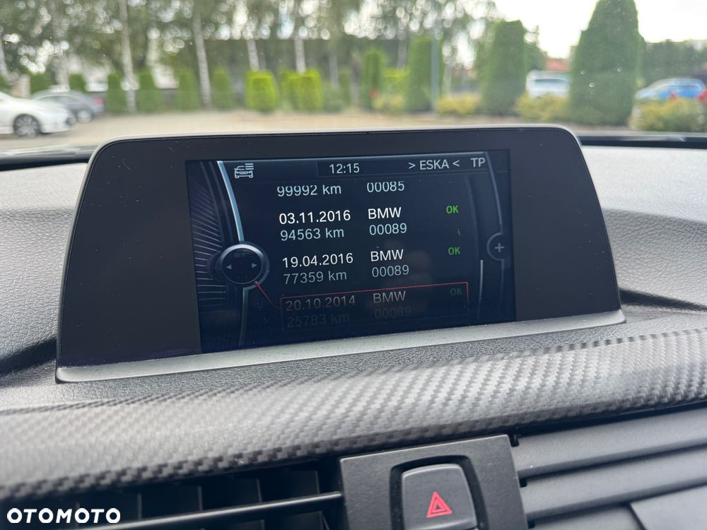 BMW Seria 3 318d xDrive - 27