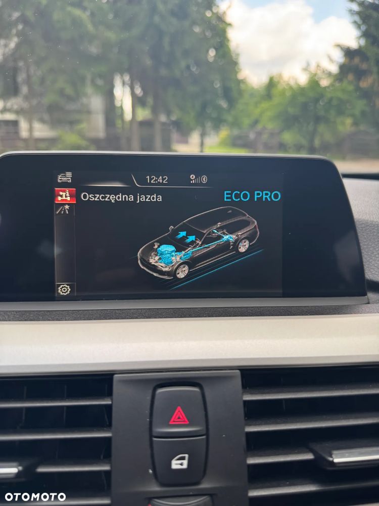 BMW Seria 3 318d Sport Line - 16