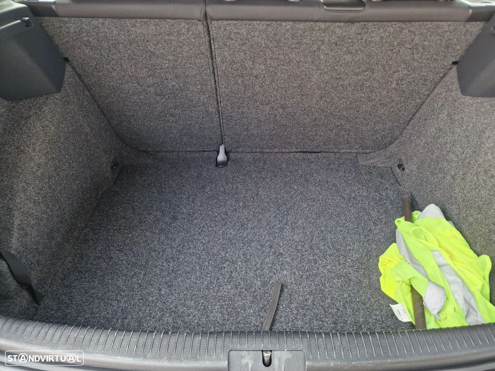 VW Golf 1.6 TDi Style - 8