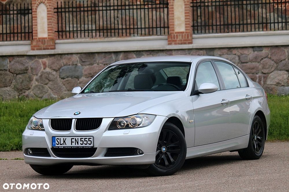 BMW Seria 3 318i Edition Exclusive - 3