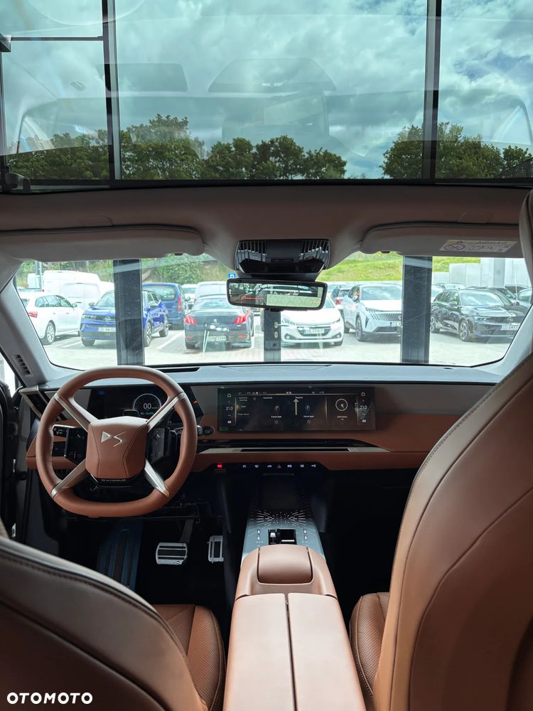 DS Automobiles N°8 - 27
