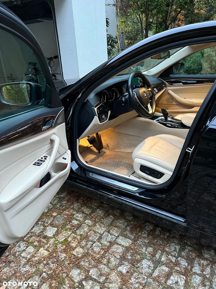 BMW Seria 5 520d Efficient Dynamics Luxury Line - 1