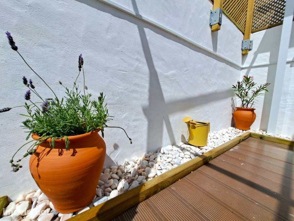 Simpática Moradia T2 com um espaço exterior perto da praia da Amieira - Grande imagem: 3/19