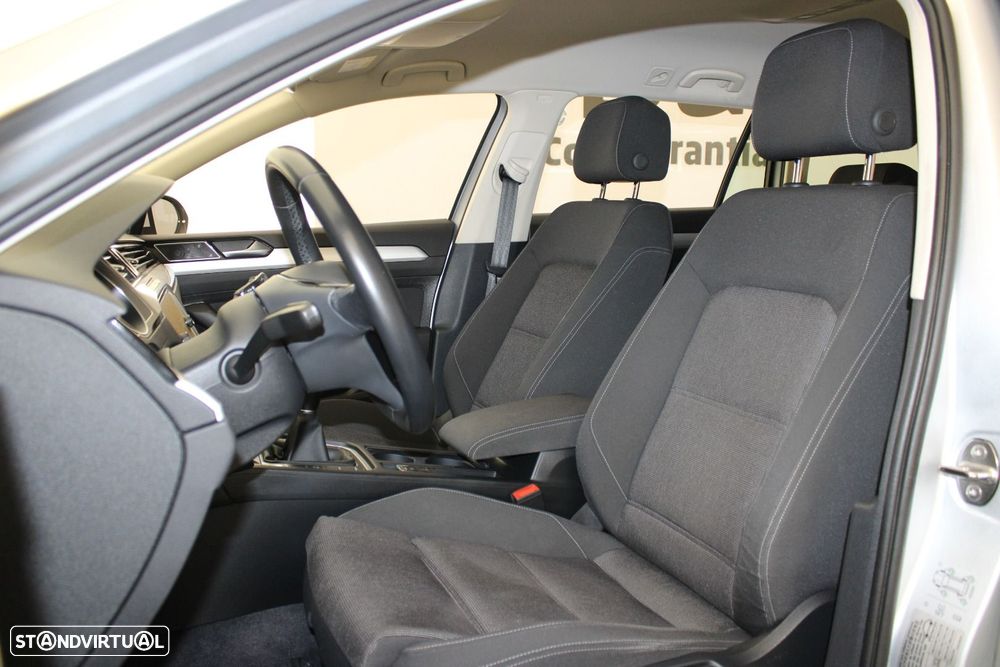 VW Passat Variant 1.6 TDI Confortline - 24