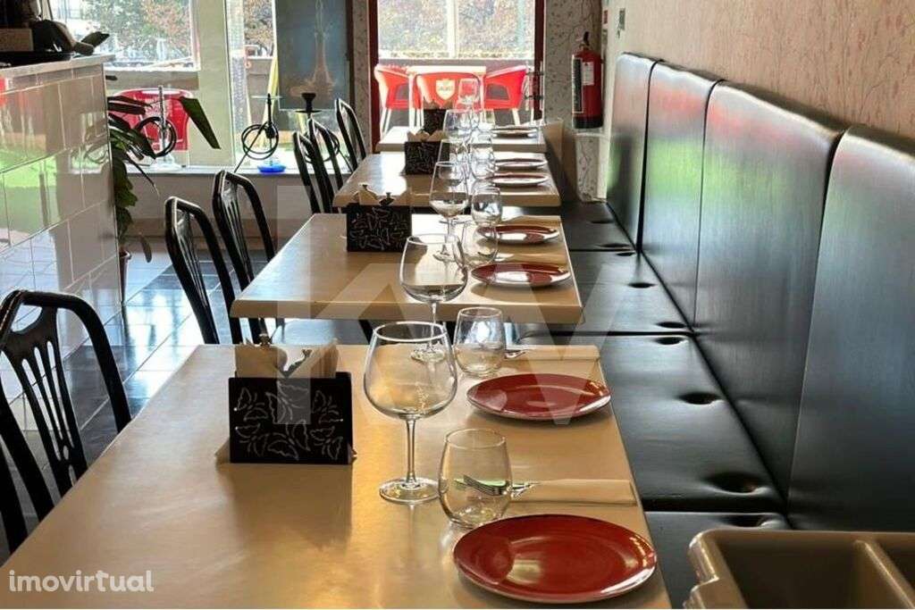 Restaurante no Martim Moniz com esplanada - Grande imagem: 2/10