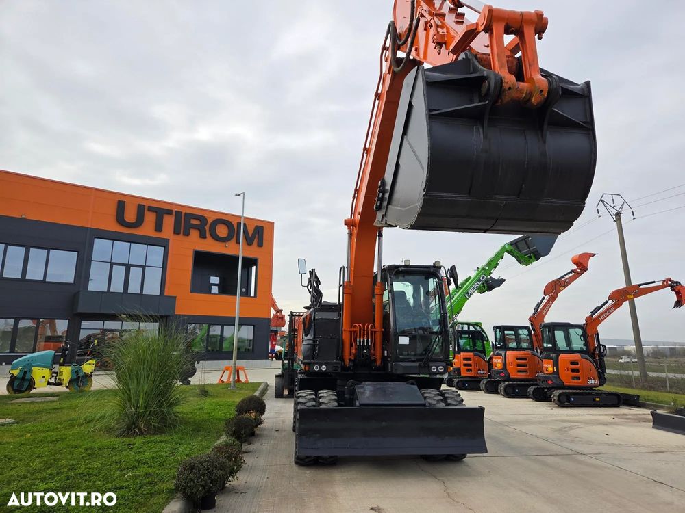 Hitachi PE ROTI, 20t, Cupa NOUA 1,2mc, 2022, 4.565h, LAMA NIVELARE si CALE, inst picon pe brate, consum mediu 7 litri pe ora, Ad sapare 6m, ridica 7 tone, latime 2,49m, Inst picon, camera spate, camere laterale, ULTIMA GENERATIE seria 7,  PROMOTIE-116.900Eur - 14