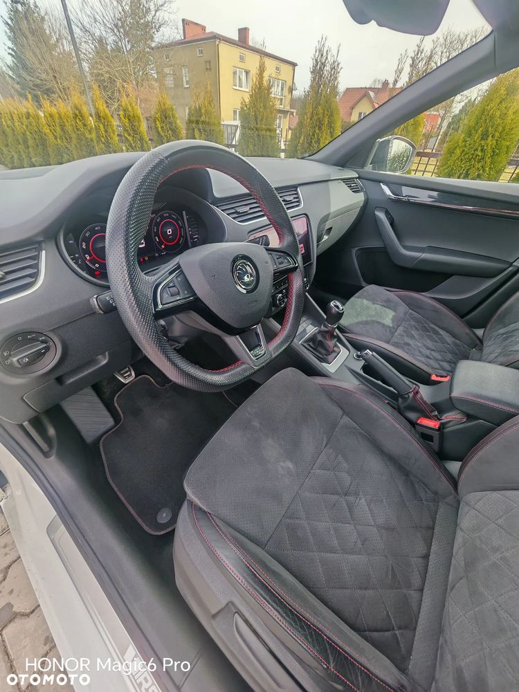 Skoda Octavia 2.0 TSI RS - 13