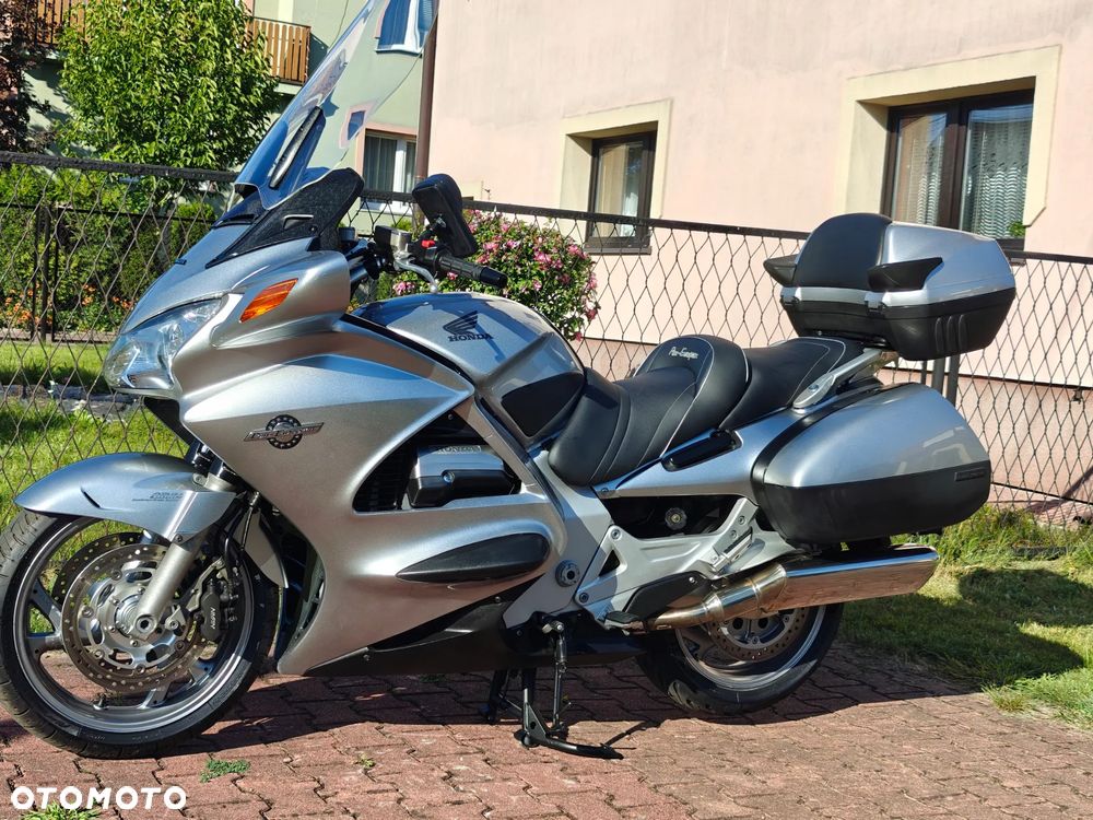 Honda ST - 21