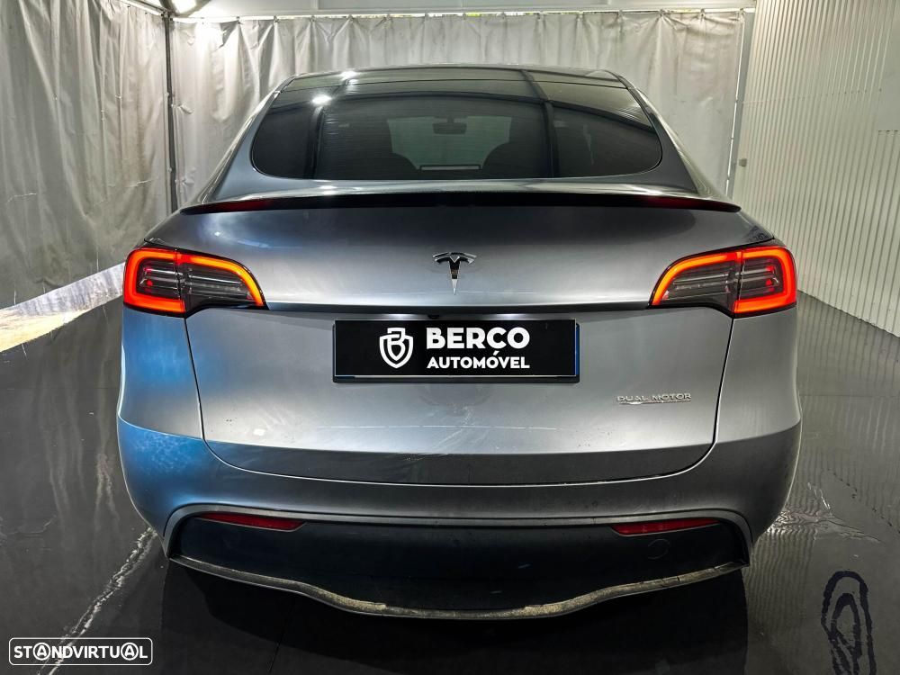 Tesla Model Y Performance Dual Motor AWD - 6