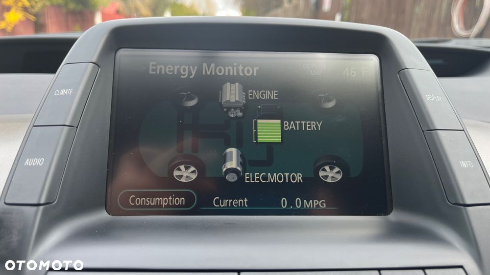 Toyota Prius 1.5 VVT-i Sol - 19