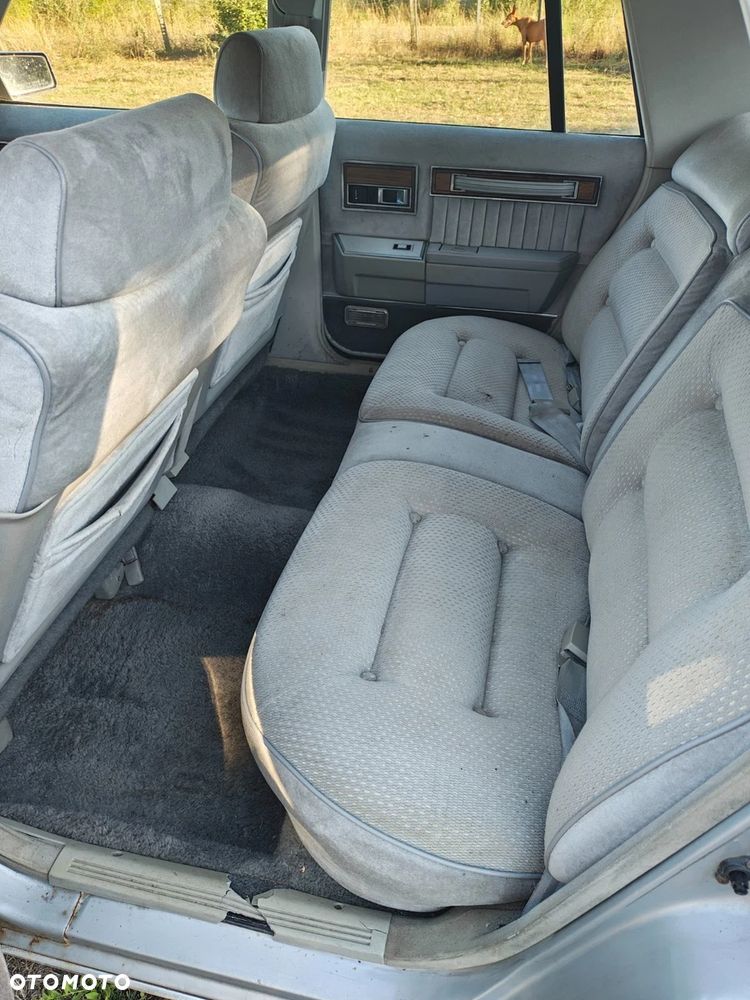 Chrysler New Yorker - 10