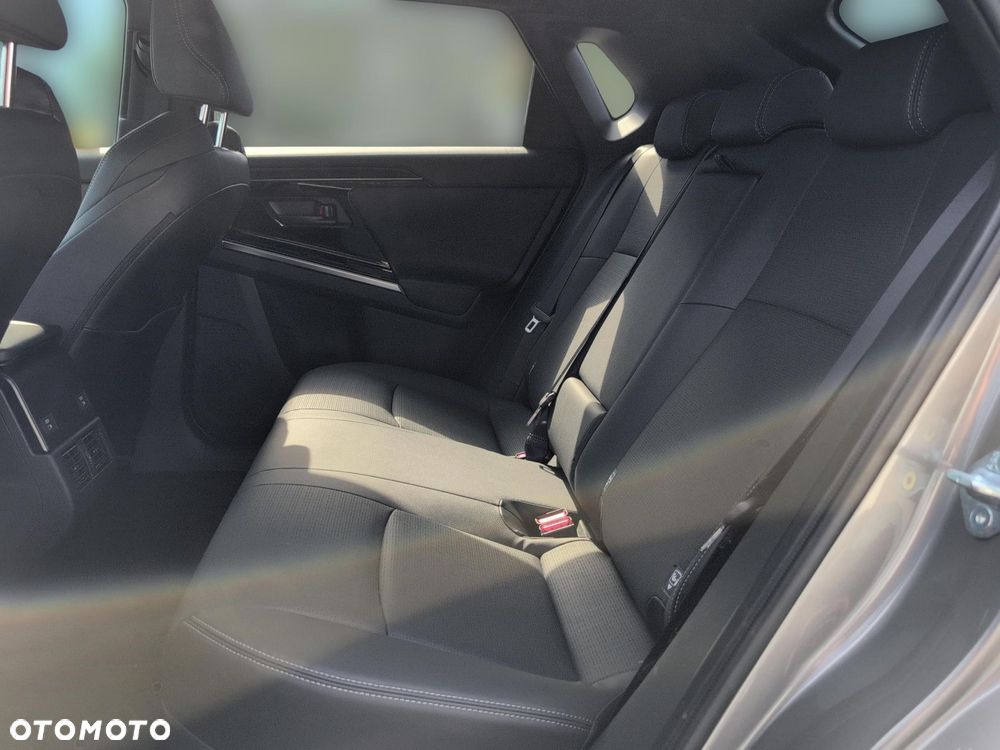 Toyota bZ4X 71.4kWh Executive - 14