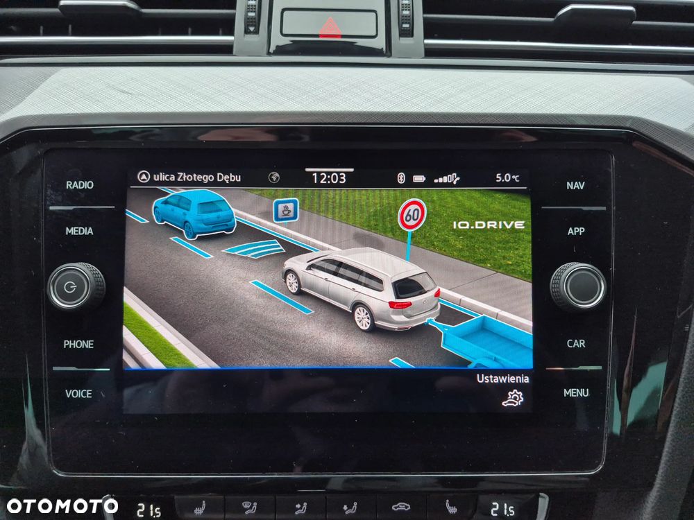 Volkswagen Passat 2.0 TDI EVO Elegance DSG - 12