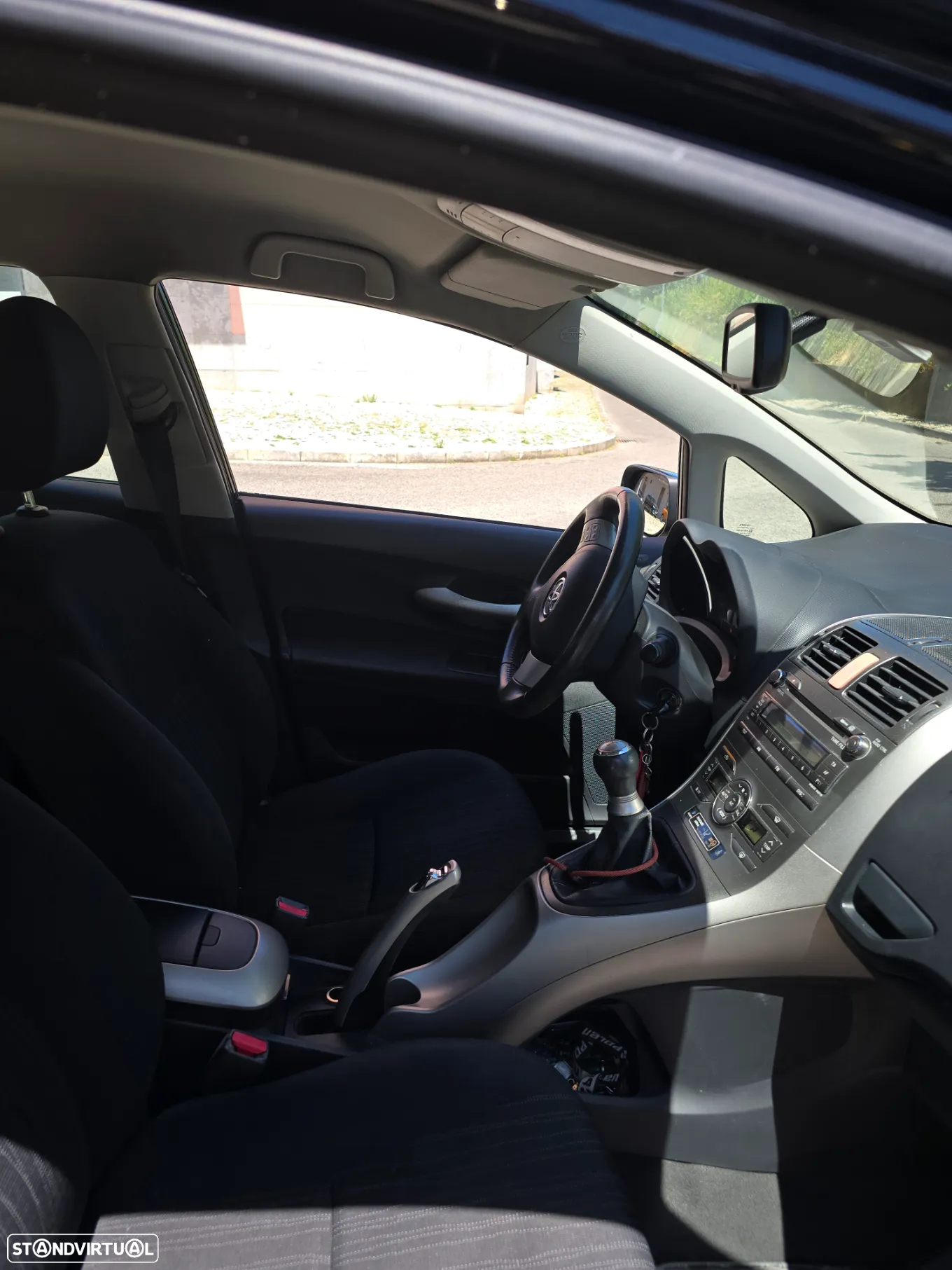 Toyota Auris 1.4 D-4D Gold Edition - 7