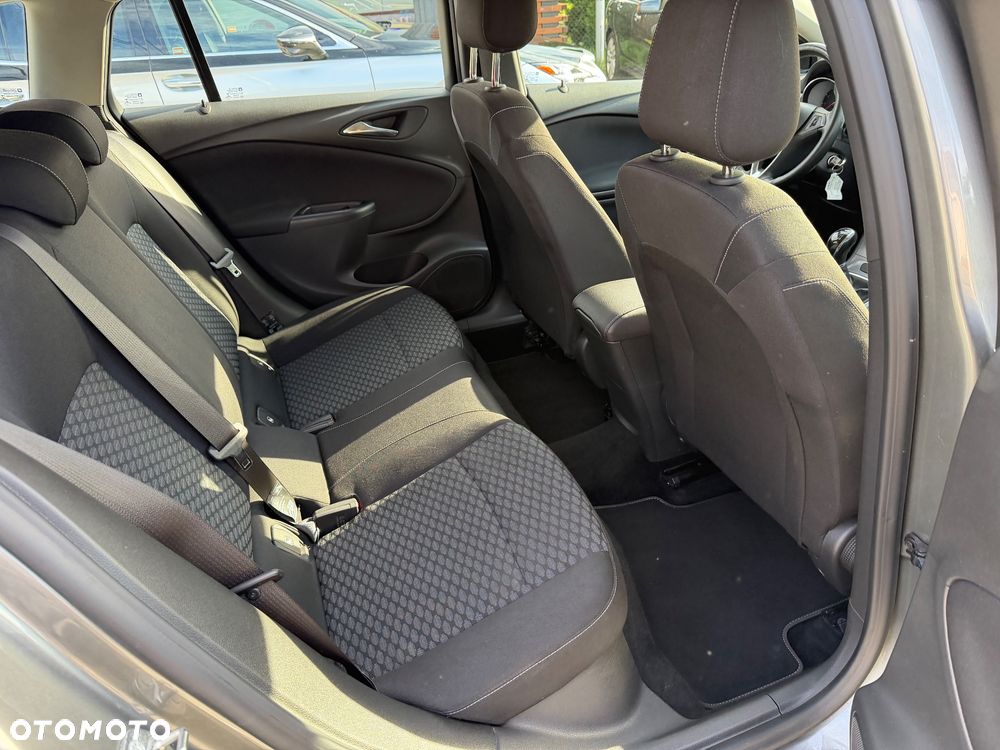 Opel Astra 1.4 Turbo Edition - 32