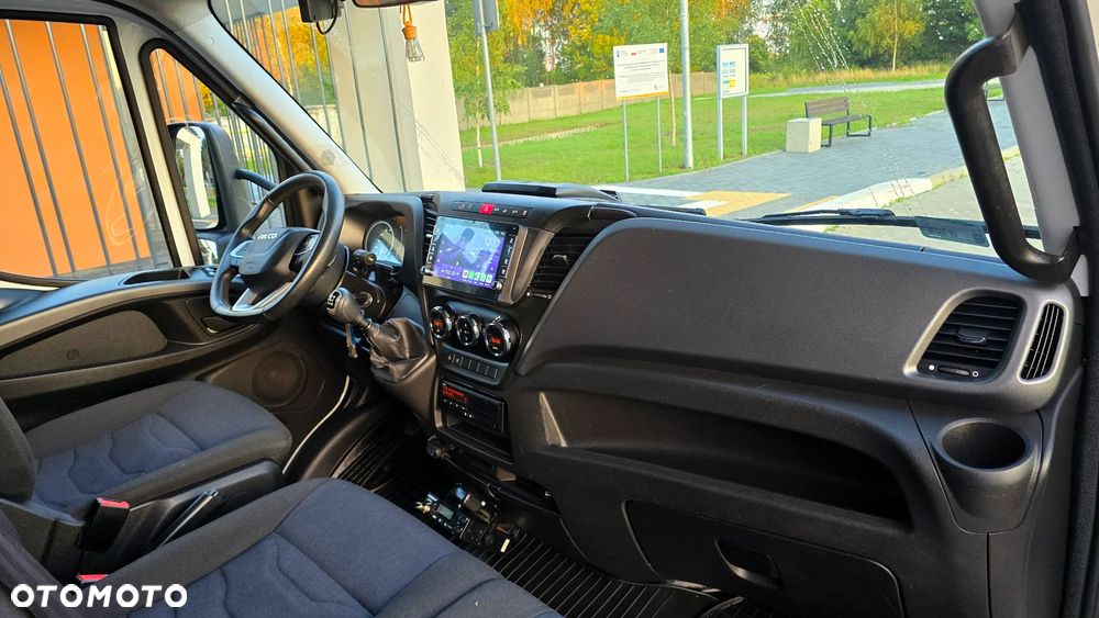 Iveco DAILY 72C18 ❗️BURTO-FIRANKA 15 PALET / DACH ZSUWANY / MAŁY PRZEBIEG / WINDA DHOLLANDIA 1000KG SLIDER / ZABUDOWA JEGGER / KABINA SYPIALNIANA / PODUSZKI PNEUMATYCZNE / XENON / FUL LED / NAVI + KAMERA COFANIA / DRZWI Z TYŁU / WEBASTO / SERWIS ASO / SALON POLSKA / NIESTPOTYKANY STAN ❗️❗️ - 38