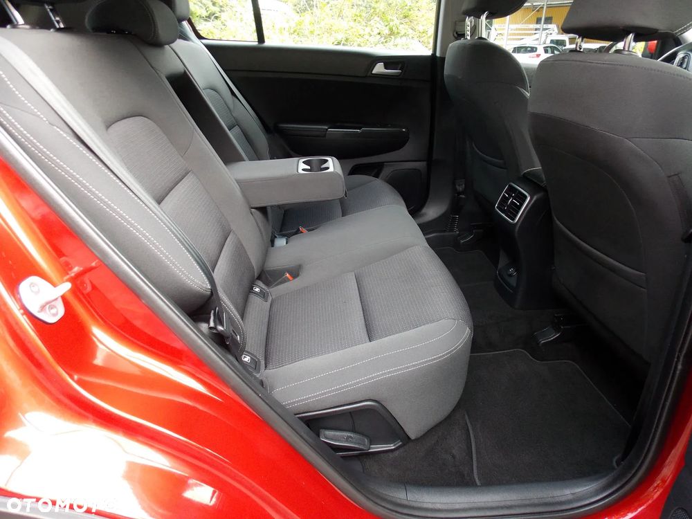 Kia Sportage 1.6 GDI 2WD Black Edition - 16