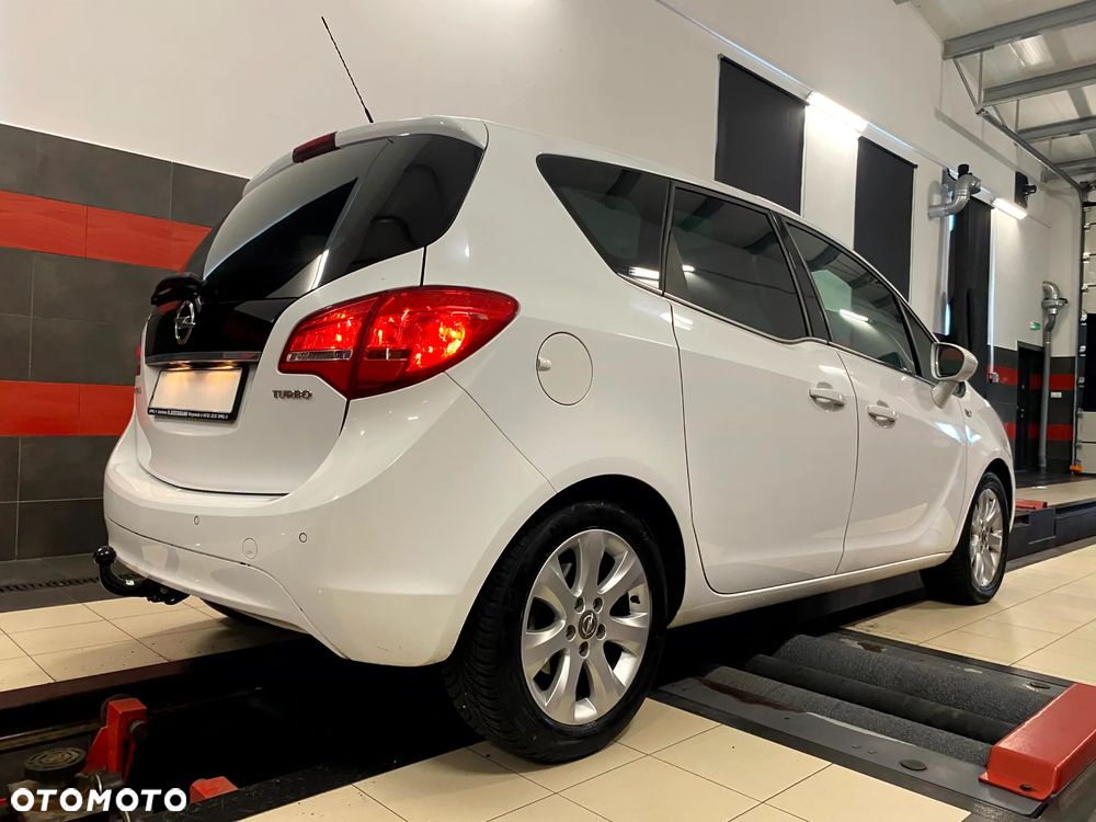 Opel Meriva 1.4 T Cosmo S&S - 9