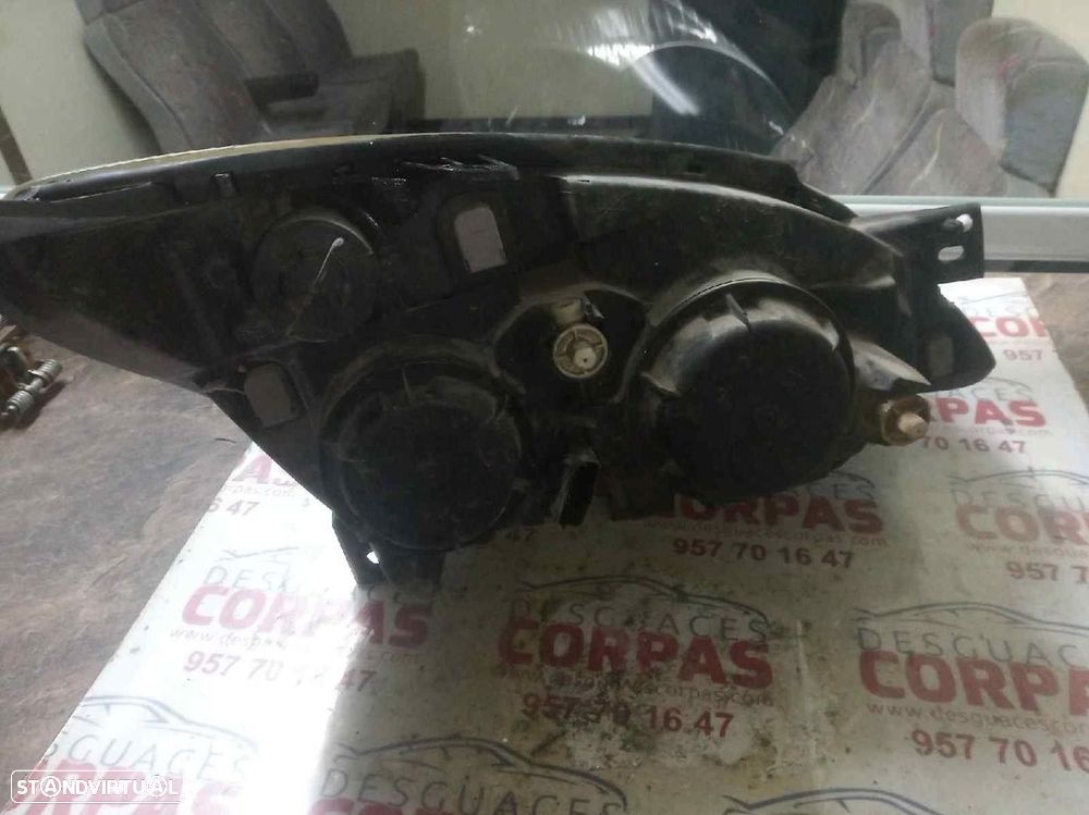 FAROL ESQUERDO CITROEN C5 I 2003 -9632664880C04 - 2