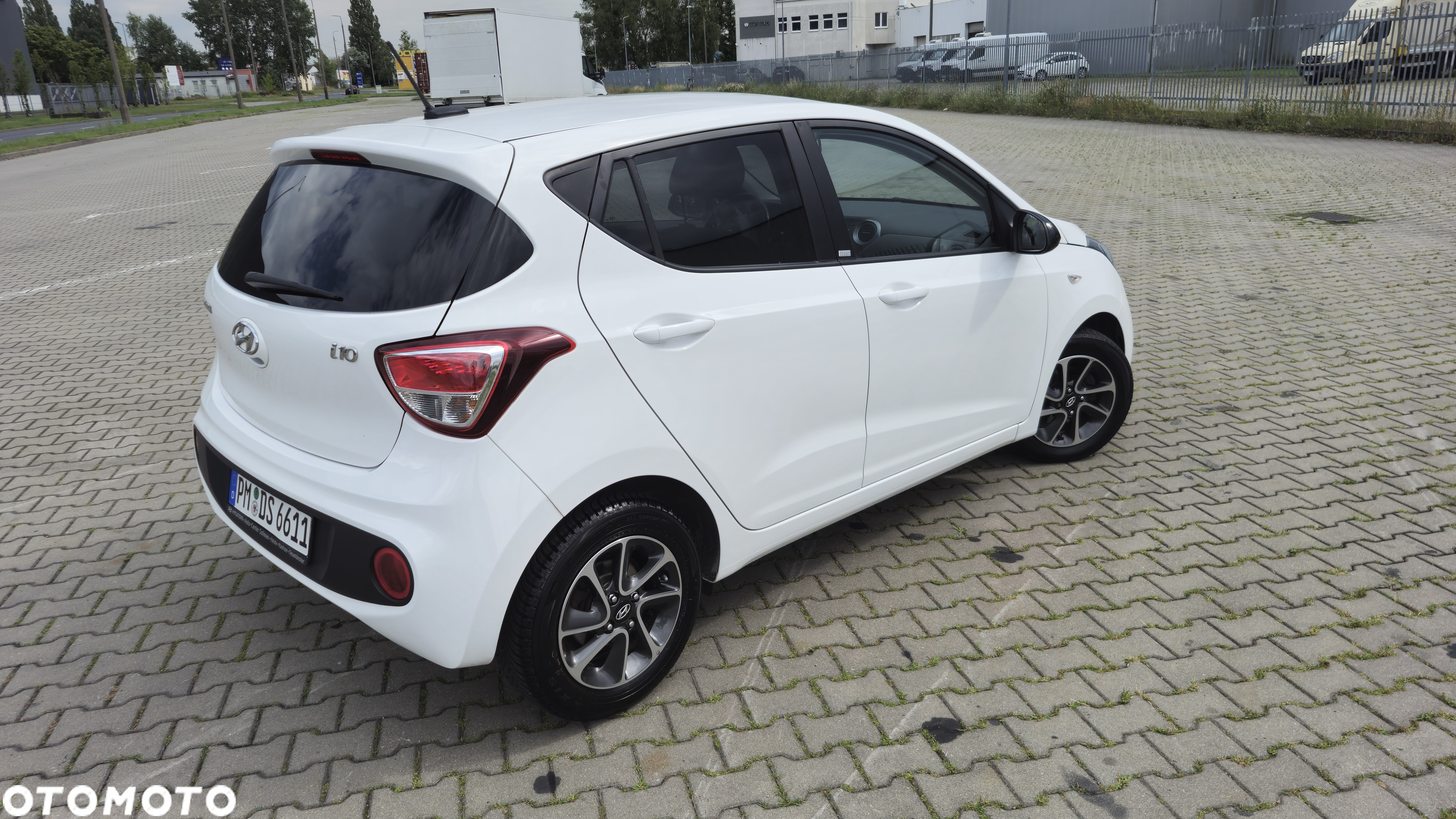 Hyundai i10 1.0 blue Pure - 11