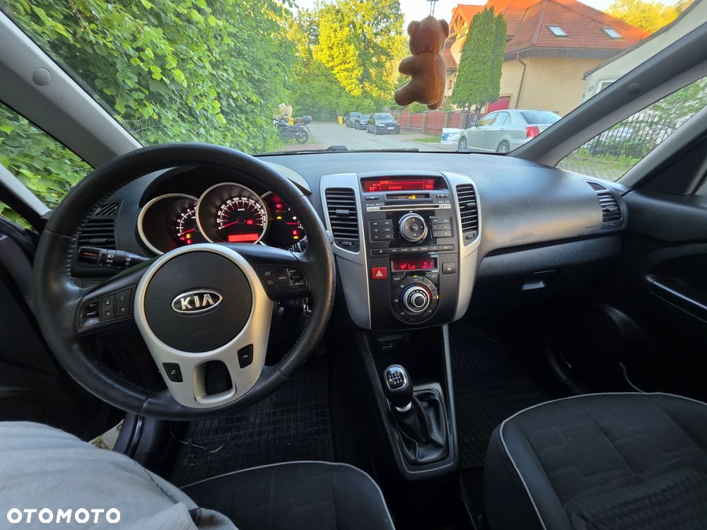 Kia Venga - 6