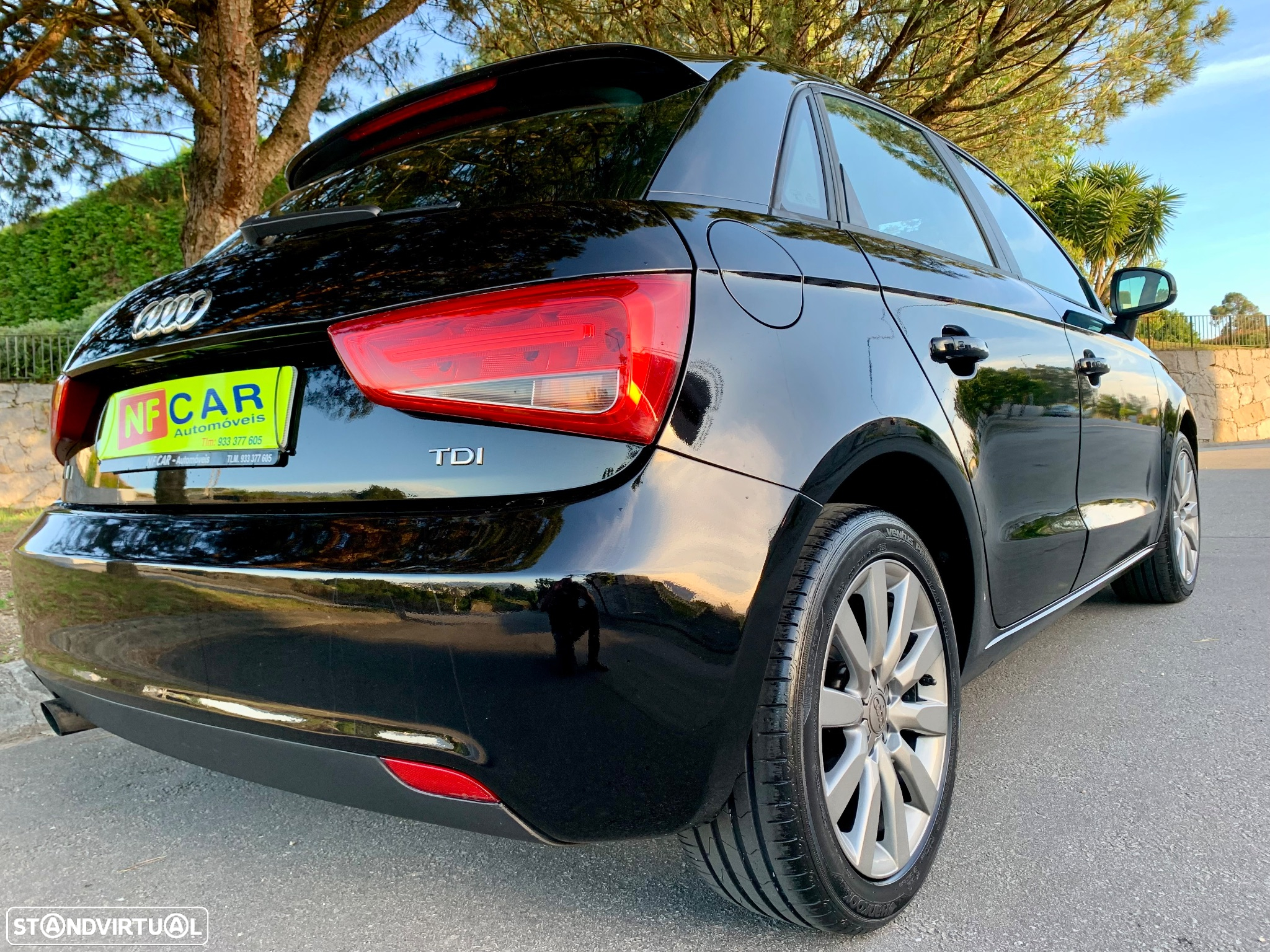 Audi A1 Sportback 1.6 TDI Admired - 13