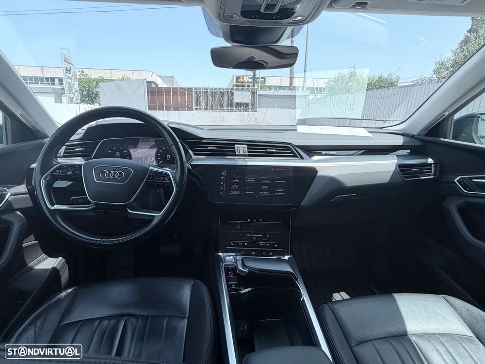 Audi e-tron 50 quattro - 11