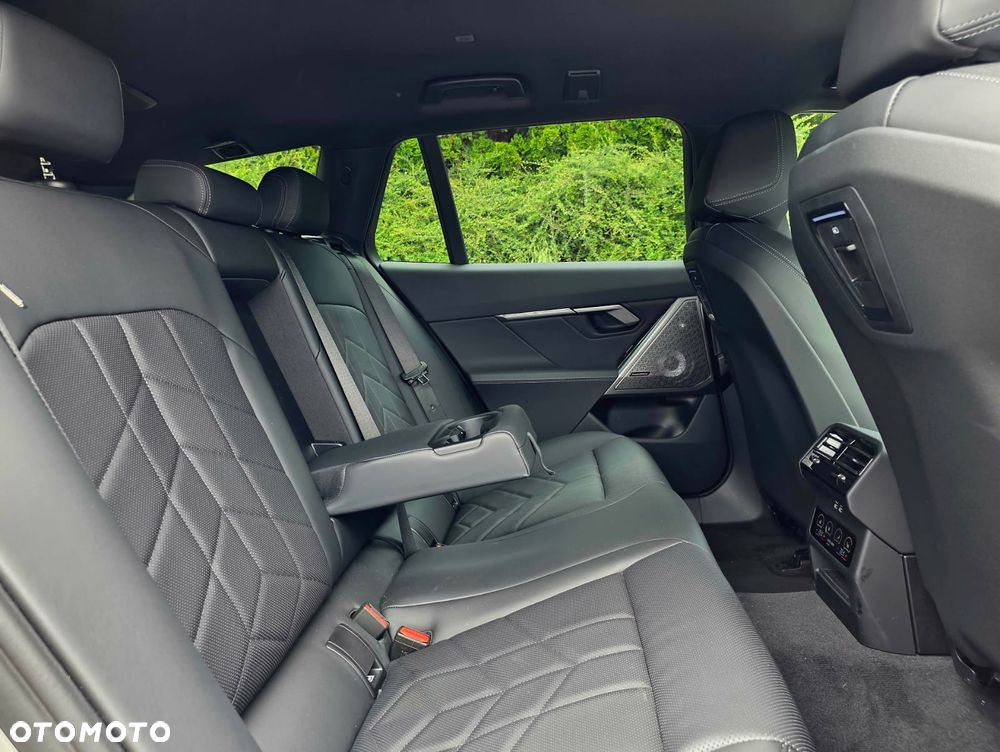 BMW Seria 5 540d xDrive mHEV M Sport - 28