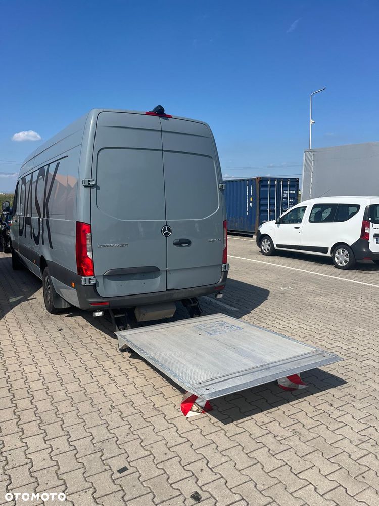 Mercedes-Benz SPRINTER - 5