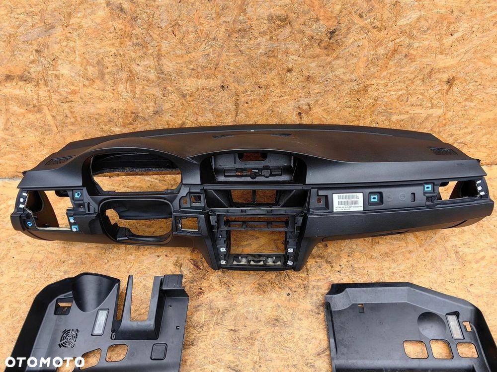Deska rozdzielcza kokpit BMW 3 e90 e91 e92 e93 EUROPA kompletna czarna NAVI - 1