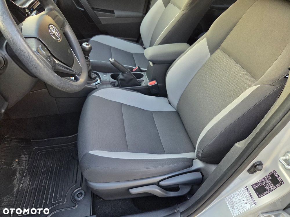 Toyota Auris - 13