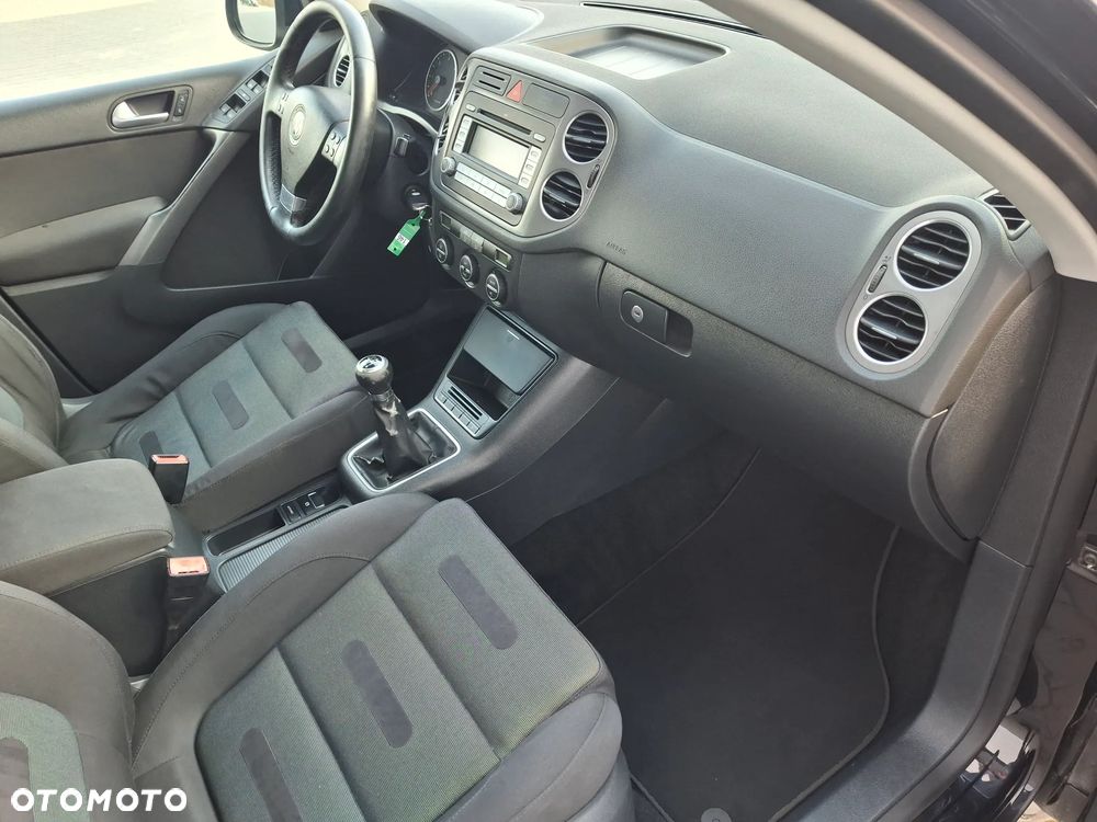 Volkswagen Tiguan 2.0 TDI DPF 4Motion Sport & Style - 24